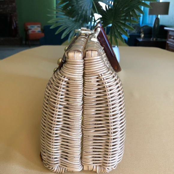 Vintage Wicker Purse - Picture 4 of 10